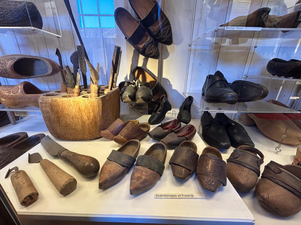 Petit Wooden Shoe